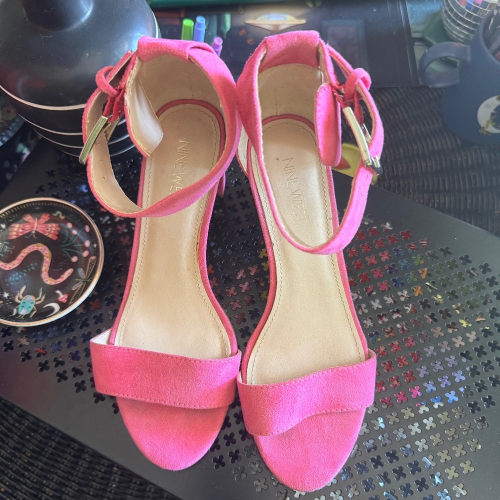 PINKKKK HEEL SANDALS. - Picture 2 of 3